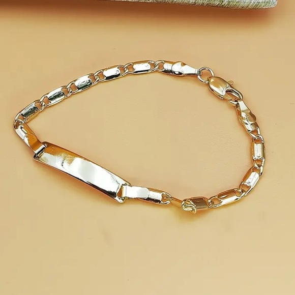 14k gold plated figaro bracelet with high quality lobster clasp
for girls   NWT - Picture 2 of 6